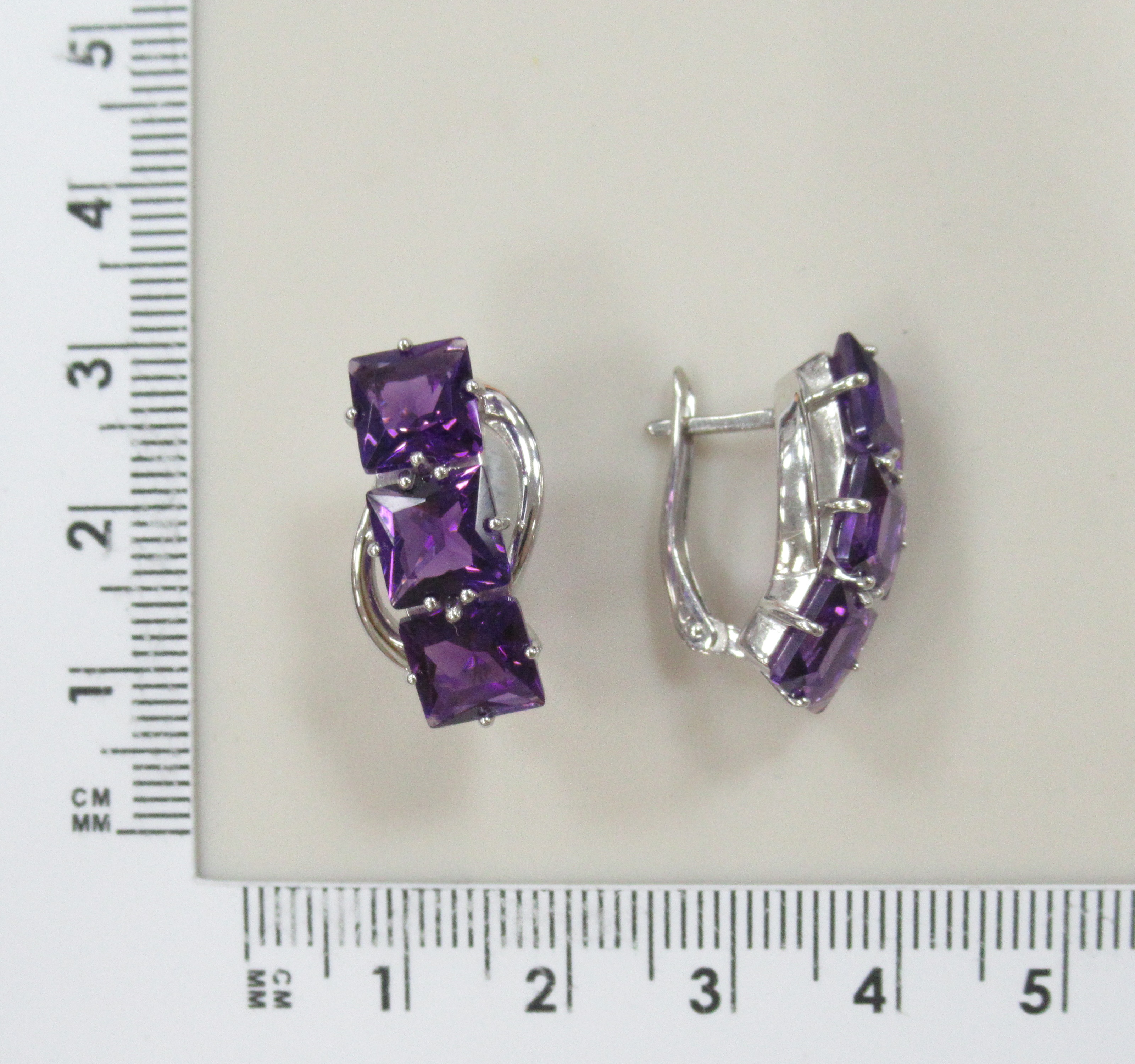 Серебряные серьги с аметистами